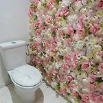 Loveroom Very Good Trip Avec Jacuzzi Privatif * Staple