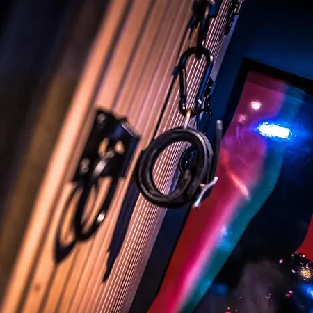 Hodinový hotel Loveroom Very Good Trip Avec Jacuzzi Privatif Staple