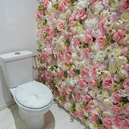 Loveroom Very Good Trip Avec Jacuzzi Privatif * Staple