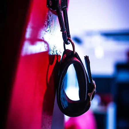 Loveroom Very Good Trip Avec Jacuzzi Privatif Hodinový hotel *