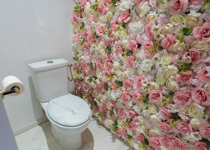 Very Good Trip Avec Jacuzzi * Staple