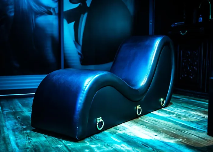 Love hôtel Very Good Trip Avec Jacuzzi