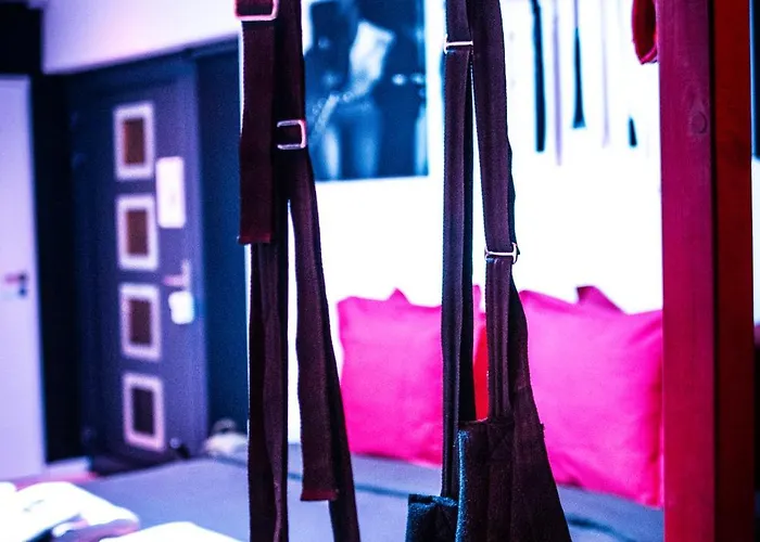 Very Good Trip Avec Jacuzzi Love hôtel